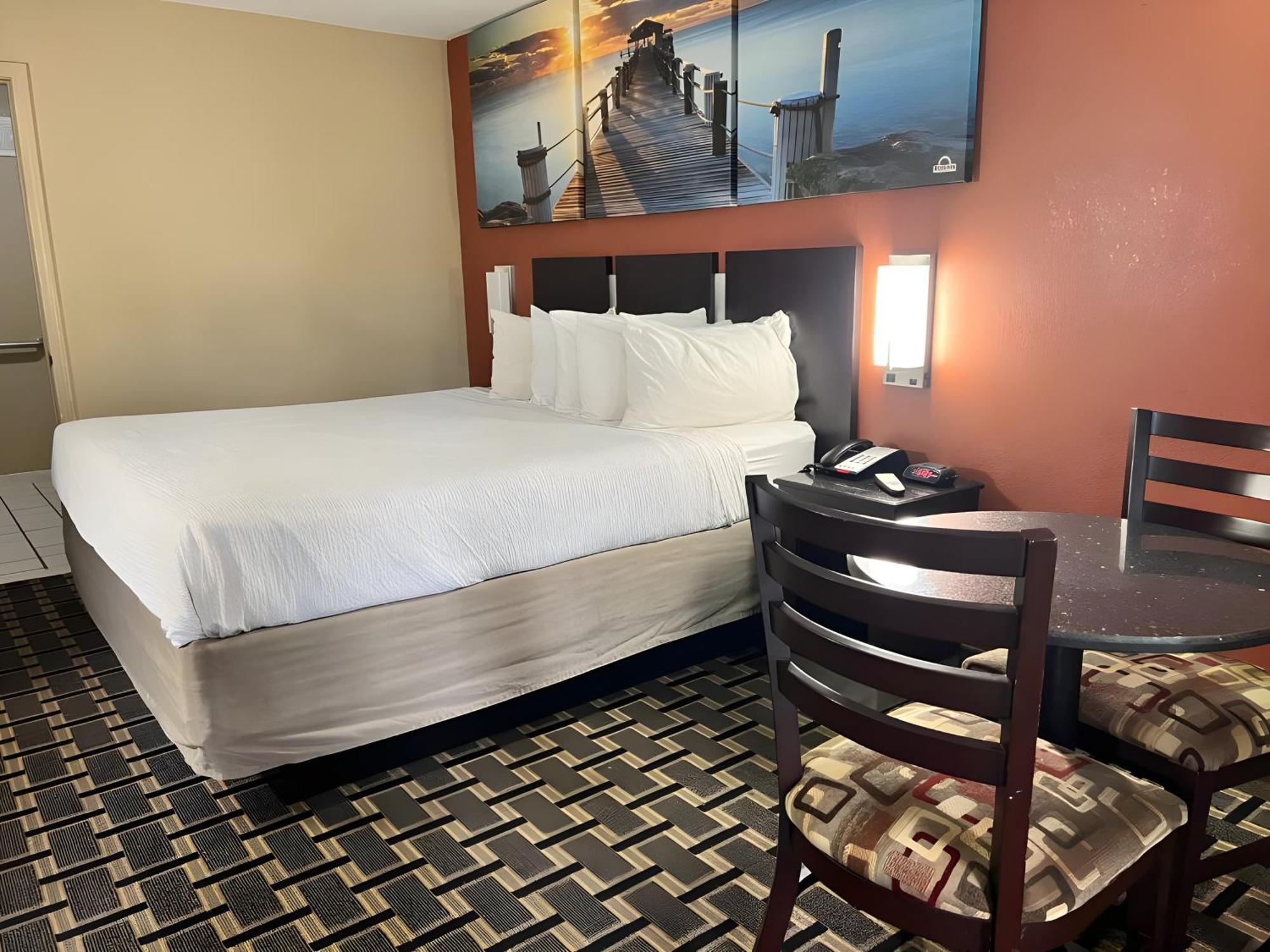Days Inn & Suites By Wyndham Pine Bluff Dış mekan fotoğraf