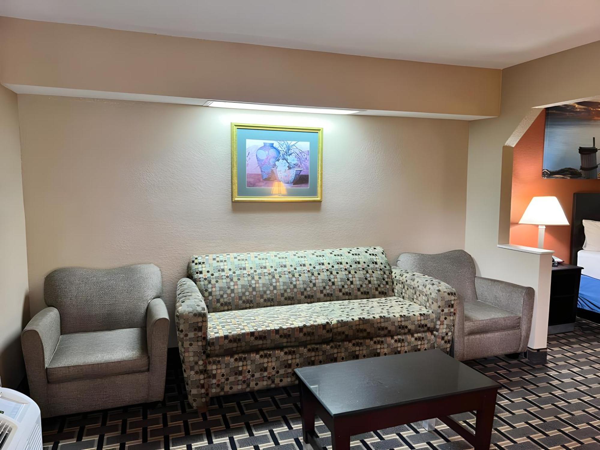 Days Inn & Suites By Wyndham Pine Bluff Dış mekan fotoğraf