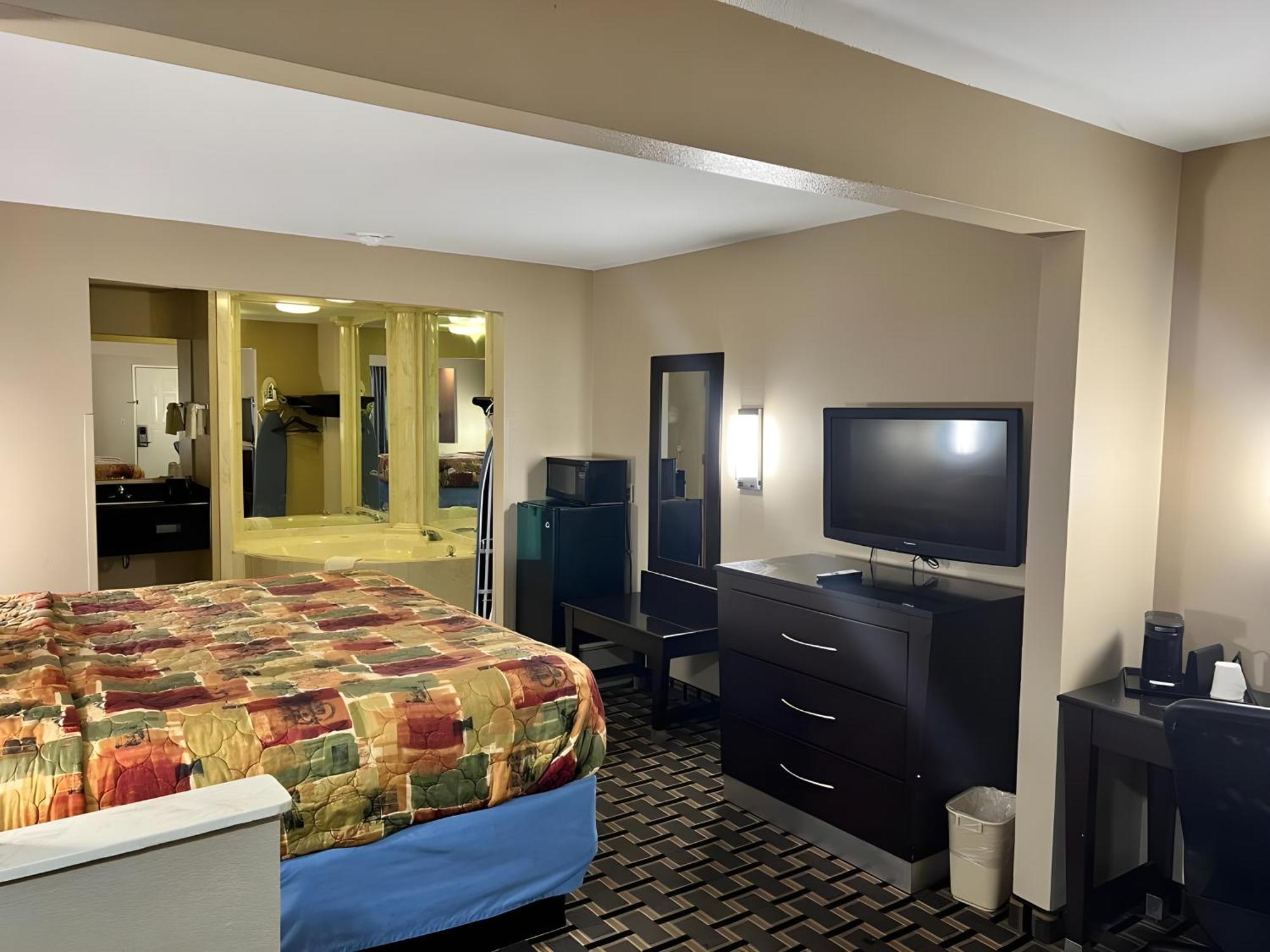 Days Inn & Suites By Wyndham Pine Bluff Dış mekan fotoğraf